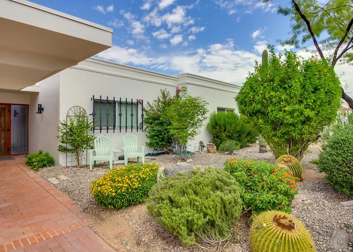 Townhome W/ Shared Pool In 55 + Community! Holiday home *