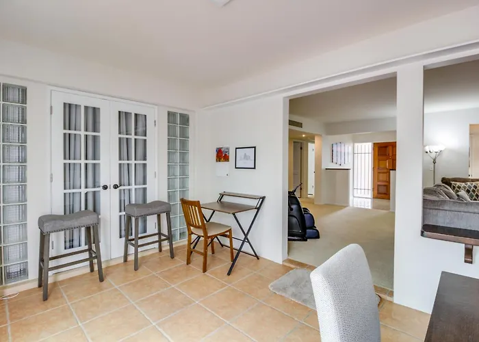 Holiday home Townhome W/ Shared Pool In 55 + Community! *
